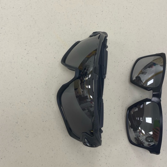 Stylish Sunglasses Collection - Picture 8 of 11